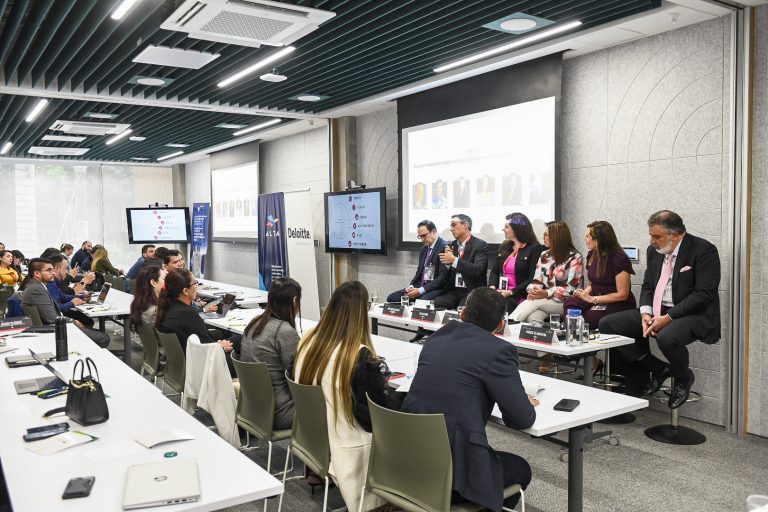 Legal managers from PepsiCo, IBM, Bayer, Uber, Xiaomi and other leading companies share best practices at Foro Gerencias Legales 22 IMG_5748