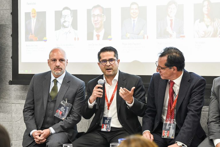 Legal managers from PepsiCo, IBM, Bayer, Uber, Xiaomi and other leading companies share best practices at Foro Gerencias Legales 37 IMG_5858
