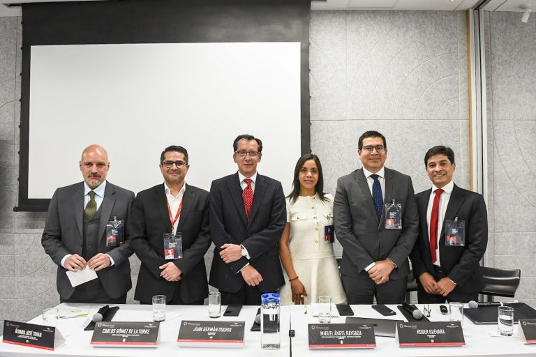 Legal managers from PepsiCo, IBM, Bayer, Uber, Xiaomi and other leading companies share best practices at Foro Gerencias Legales 42 IMG_5882