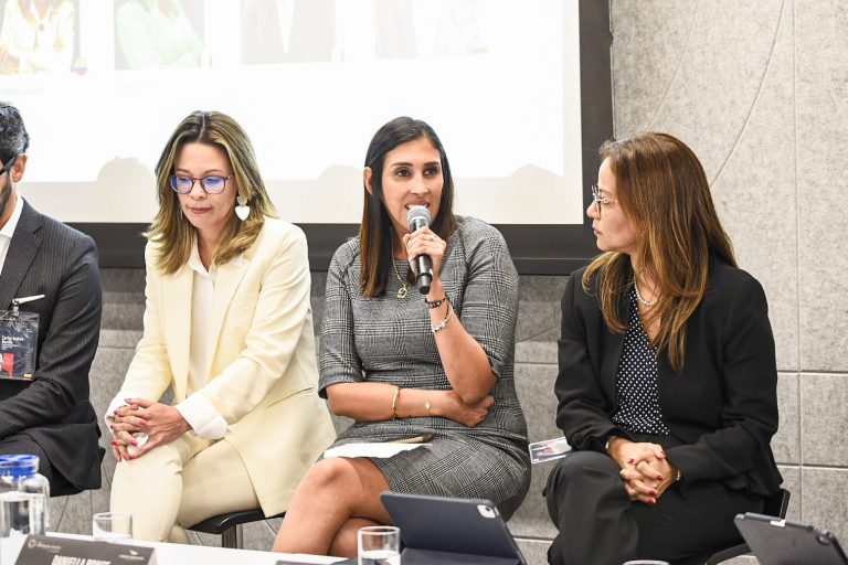 Legal managers from PepsiCo, IBM, Bayer, Uber, Xiaomi and other leading companies share best practices at Foro Gerencias Legales 45 IMG_5894