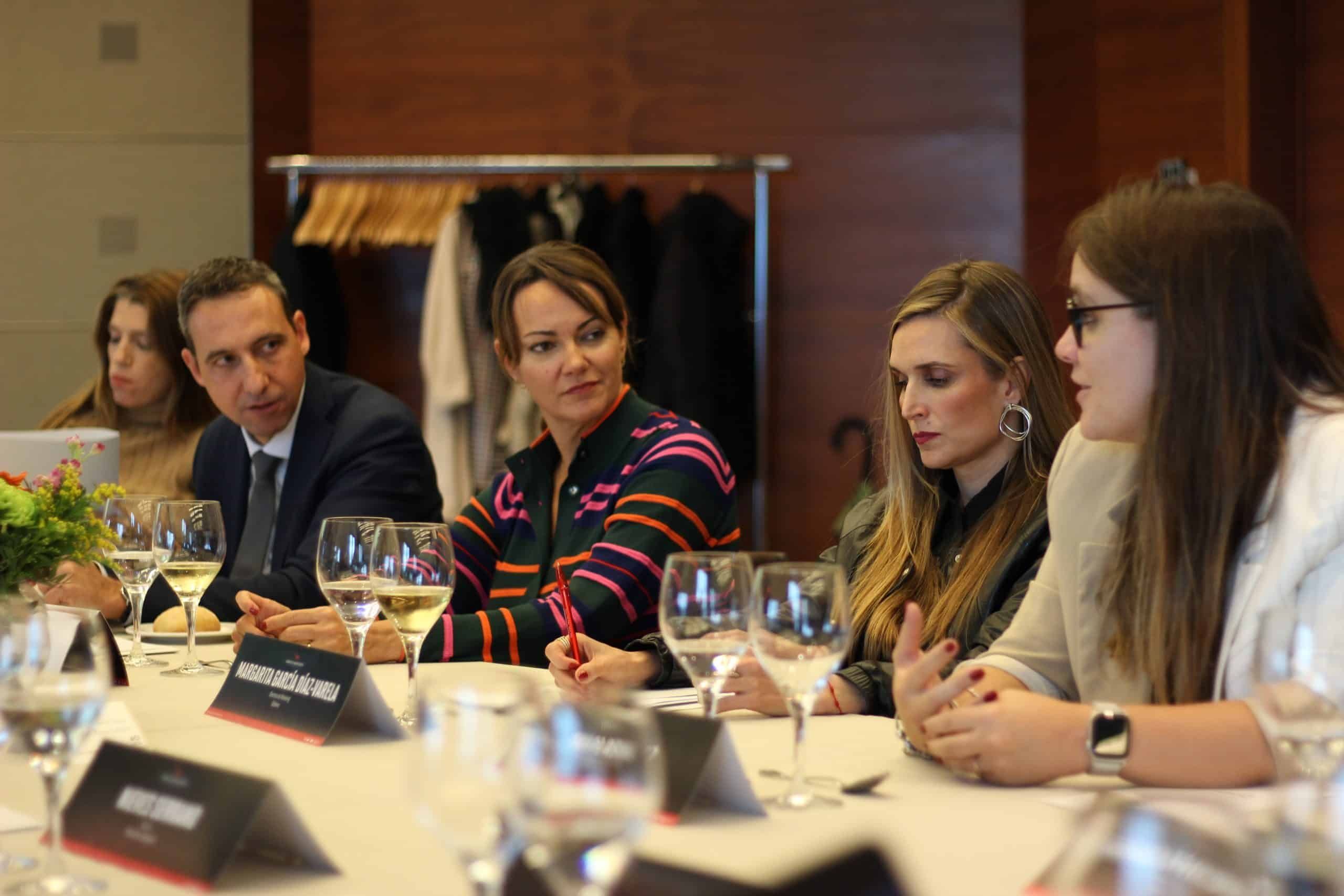 Video, photos and conclusions of the interactive lunch: "Challenges, opportunities and trends in Legal Marketing for 2024" 2 IMG_1059